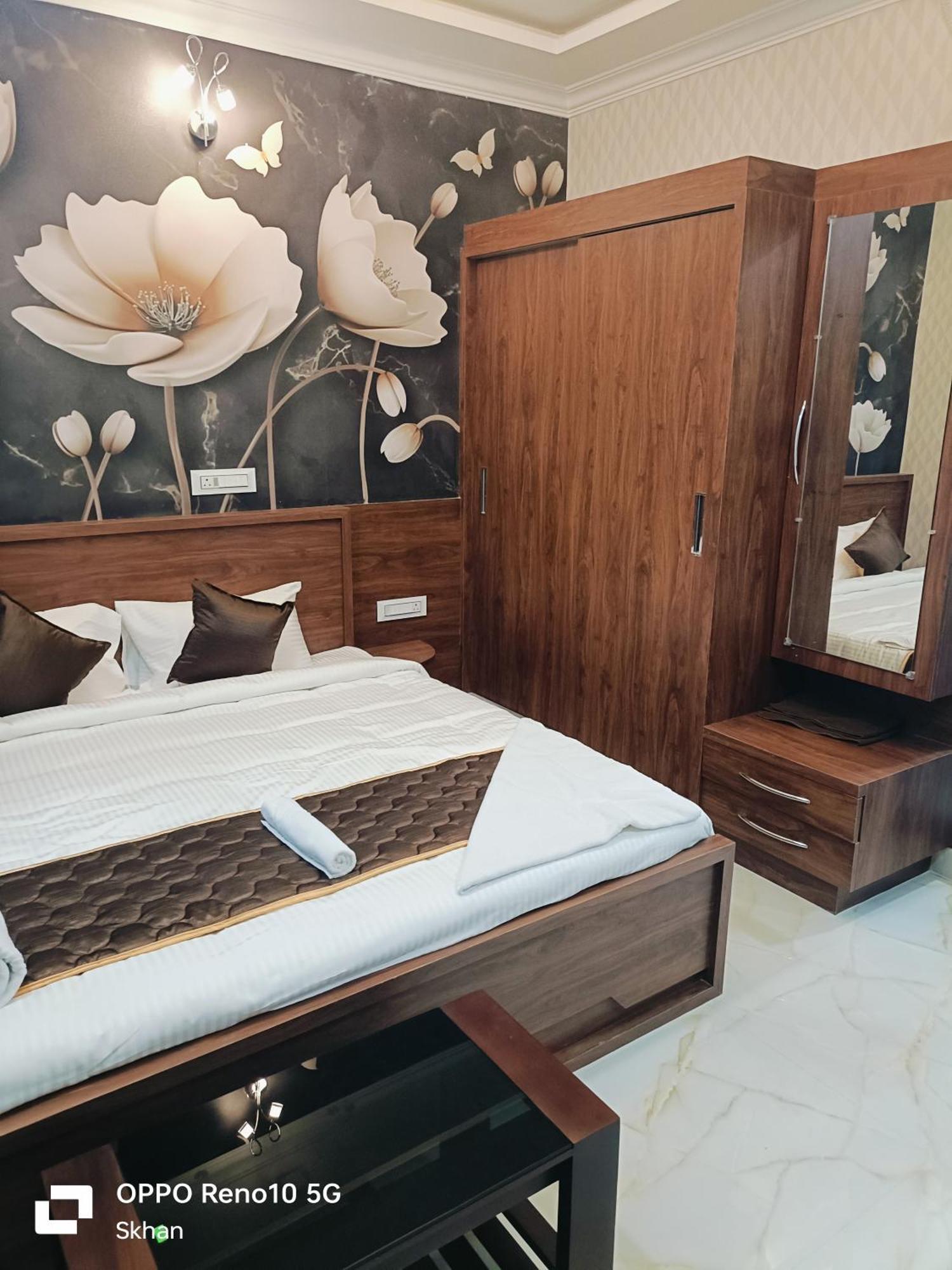 Golden Residency Kushālnagar Exterior foto